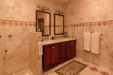 Amora Karina Vacation Rental 41