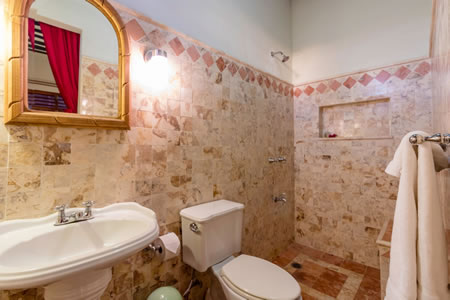 Amora Karina Vacation Rental 42